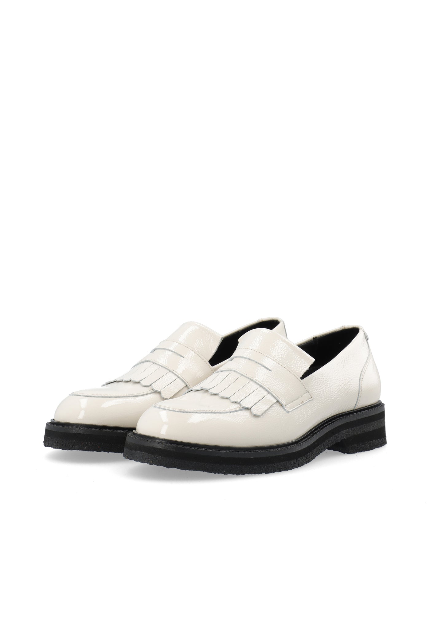 CASHOTT CASBETTY Loafer W. Fringes Patent Leather Tassel Off White